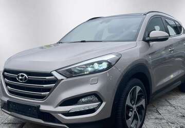 Hyundai TUCSON 106.000 km 18.490 &euro; Brüggen 41379