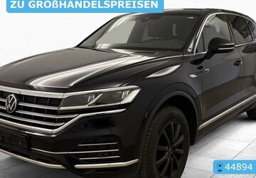 VW Touareg 135.845 km 35.407 &euro; Krefeld 47829