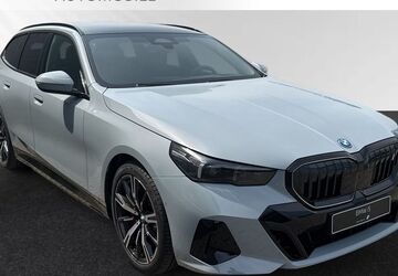 BMW i5 13.000 km 66.390 &euro; Moers 47441