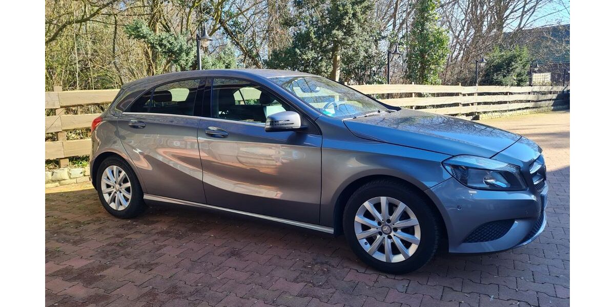 Mercedes-Benz A 180 65.350 km 13.100 &euro; Moers 47441