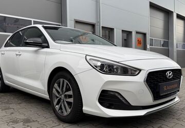 Hyundai i30 41.802 km 12.995 &euro; Willich 47877