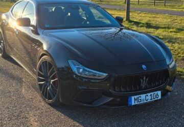 Maserati Ghibli 68.000 km 36.400 &euro; Mönchengladbach 41069