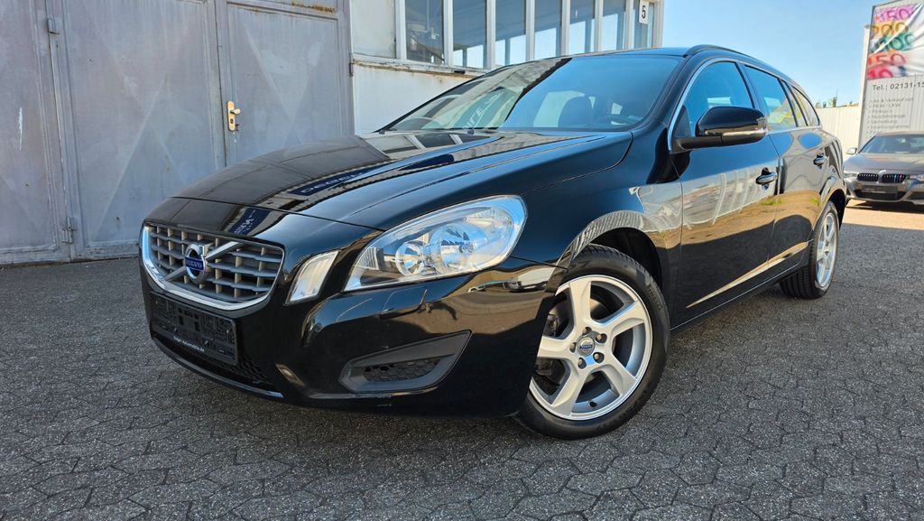 Volvo V60 185.550 km 7.990 &euro; Neuss 41462