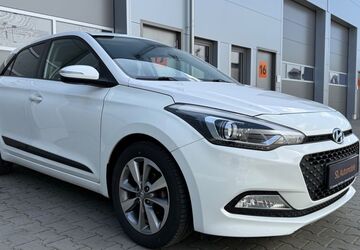 Hyundai i20 95.389 km 8.300 &euro; Willich 47877