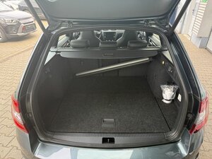 Skoda OCTAVIA TSI RS 2.0 Combi +Navi+CarPlay+Totwinkel+ 89.504 km 23.450 &euro; Meerbusch 40667