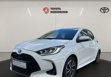 Toyota Yaris 16.800 km 19.888 &euro; Krefeld 47809