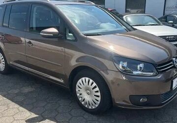 VW Touran 138.000 km 9.499 &euro; Wegberg 41844