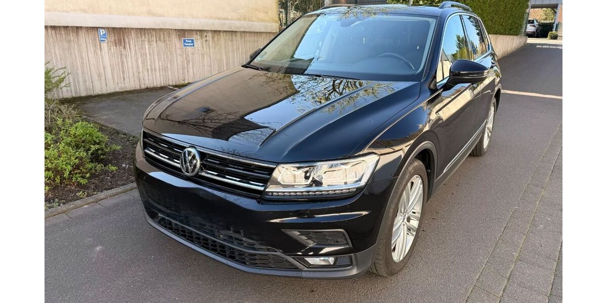 VW Tiguan 61.000 km 19.500 &euro; Krefeld 47829