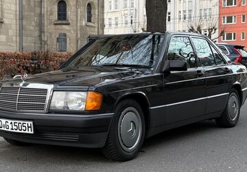 Mercedes-Benz 190 222.000 km 5.500 &euro; Düsseldorf 40545