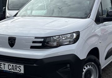 Peugeot Partner 19.987 km 18.800 &euro; Hilden 40721