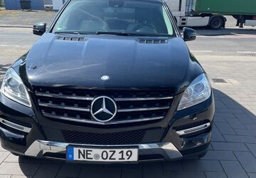 Mercedes-Benz ML 350 175.000 km 16.900 &euro; Neuss 41469