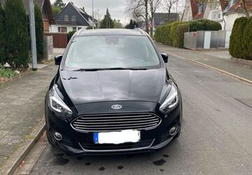 Ford S-Max 135.000 km 17.500 &euro; Düsseldorf 40593