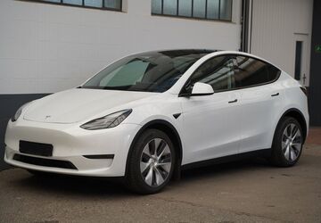 Tesla Model Y 77.938 km 36.950 &euro; Mönchengladbach 41236