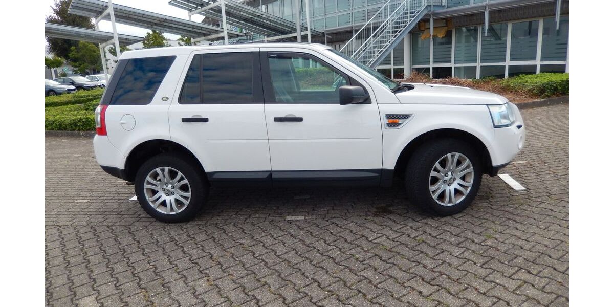 Land Rover Freelander 153.906 km 9.199 &euro; Mönchengladbach 41066