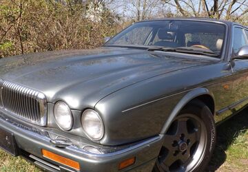Jaguar Daimler 225.618 km 9.850 &euro; Mettmann 40822