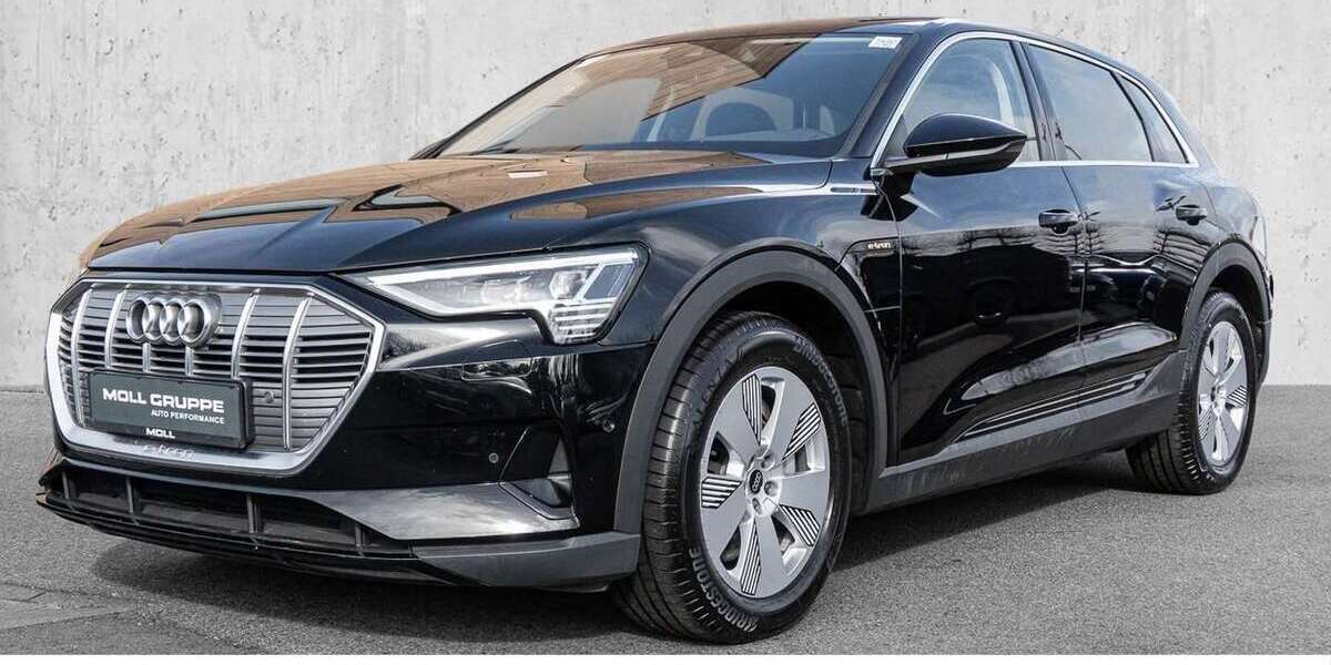 Audi e-tron 42.551 km 26.450 &euro; Düsseldorf 40549