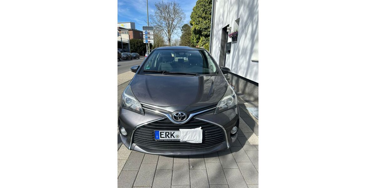 Toyota Yaris 95.574 km 8.950 &euro; Erkelenz 41812
