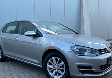 VW Golf 118.000 km 11.900 &euro; Düsseldorf 40589