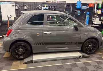 Abarth 595C 53.726 km 17.500 &euro; Krefeld 47808