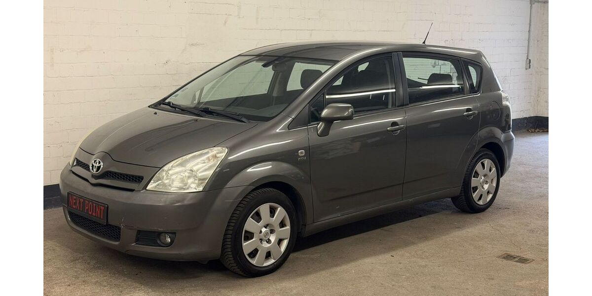 Toyota Corolla Verso 139.800 km 4.400 &euro; Düsseldorf 40468