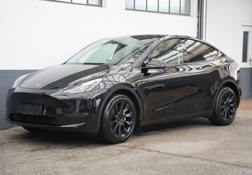 Tesla Model Y 79.998 km 31.950 &euro; Mönchengladbach 41236