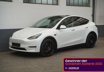 Tesla Model Y 33.594 km 34.850 &euro; Mönchengladbach 41236