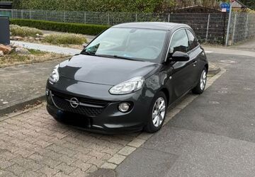 Opel Adam 91.000 km 8.900 &euro; Mönchengladbach 41068