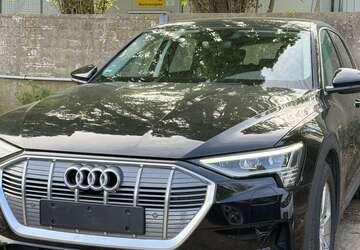 Audi e-tron 37.994 km 26.800 &euro; Krefeld 47805