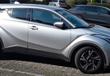 Toyota C-HR 22.500 km 24.000 &euro; TÖNISVORST 47918