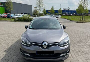 Renault Megane 122.866 km 5.000 &euro; Willich 47877