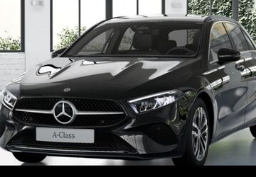 Mercedes-Benz A 180 9.900 km 30.990 &euro; Duisburg 47138