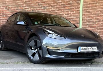 Tesla Model 3 52.856 km 31.400 &euro; Neuss 41472