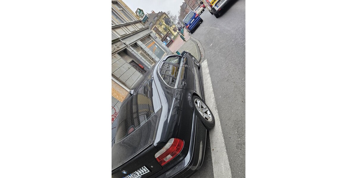 BMW 525 313.000 km 4.200 &euro; Duisburg 47051