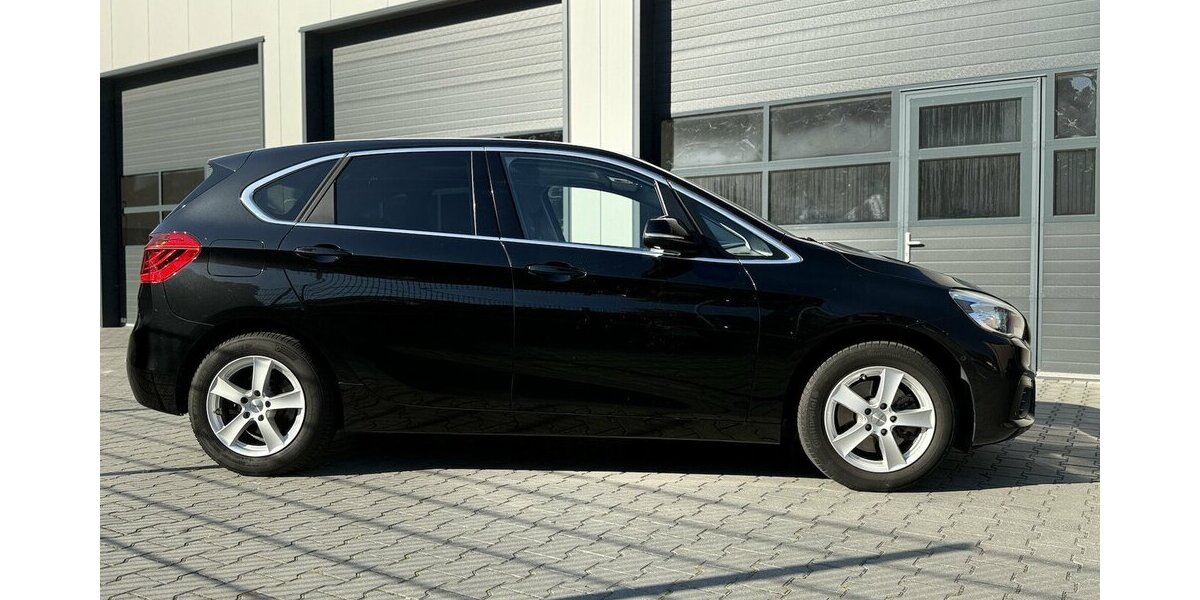 BMW 218 Active Tourer i / Advantage / PANO / Keyless 70.000 km 16.390 &euro; Mönchengladbach 41066