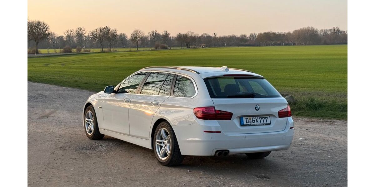 BMW 520 195.689 km 13.899 &euro; Düsseldorf 40468