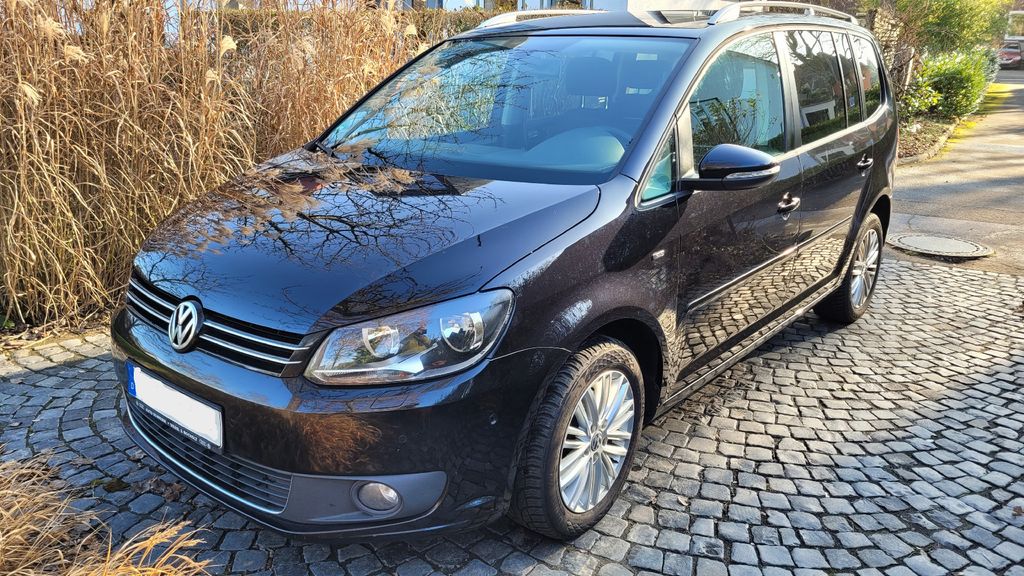 VW Touran 335.000 km 2.350 &euro; Krefeld 47800