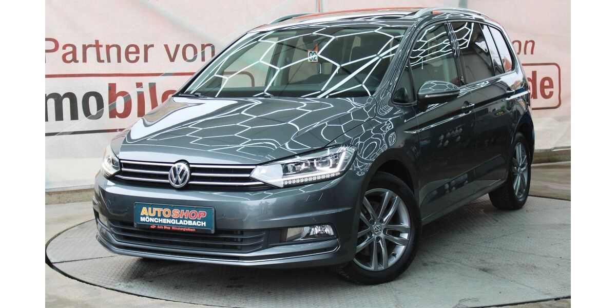 VW Touran 136.000 km 20.750 &euro; Mönchengladbach 41066