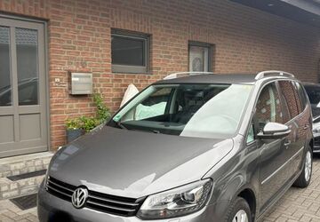 VW Touran 100.400 km 10.950 &euro; Willich 47877