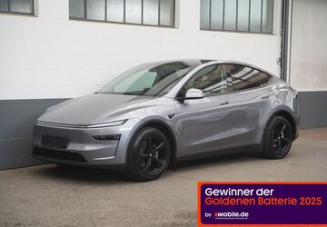 Tesla Model Y 14.698 km 50.250 &euro; Mönchengladbach 41236