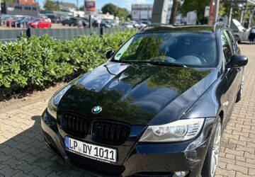 BMW 318 278.000 km 3.350 &euro; Düsseldorf 40591