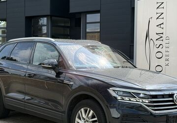 VW Touareg 124.408 km 33.950 &euro; Krefeld 47805