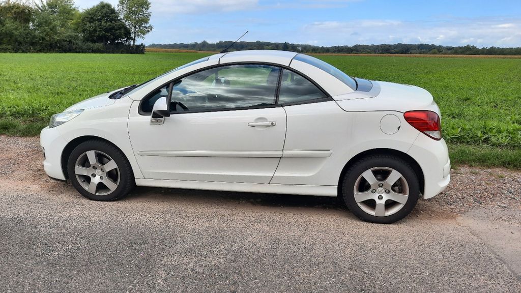 Peugeot 207 89.562 km 4.999 &euro; Mönchengladbach 41238