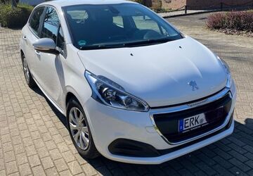 Peugeot 208 27.800 km 10.499 &euro; Erkelenz 41812