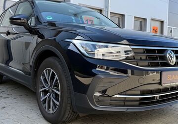 VW Tiguan 22.869 km 25.989 &euro; Willich 47877
