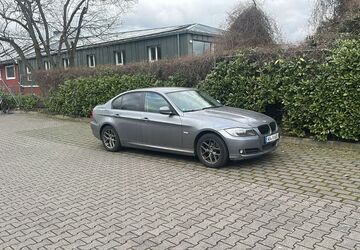 BMW 318 185.500 km 3.000 &euro; Krefeld 47803