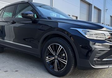 VW Tiguan 35.211 km 24.998 &euro; Willich 47877