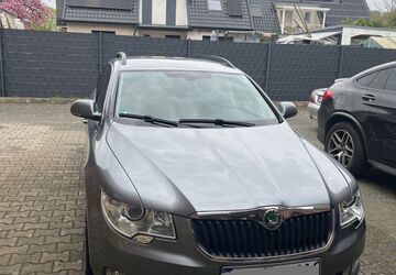 Skoda Superb 250.900 km 5.200 &euro; Mönchengladbach 41066