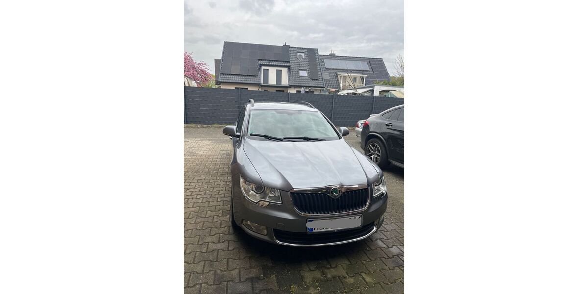Skoda Superb 250.900 km 5.200 &euro; Mönchengladbach 41066