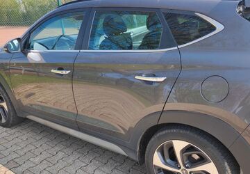 Hyundai TUCSON 135.000 km 15.800 &euro; Wegberg 41844