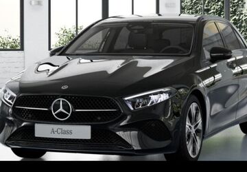 Mercedes-Benz A 180 9.900 km 31.990 &euro; Duisburg 47138